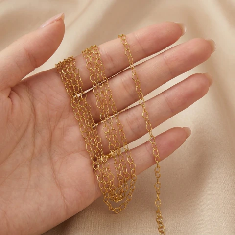 Cadena de Corazones Acero Dorado