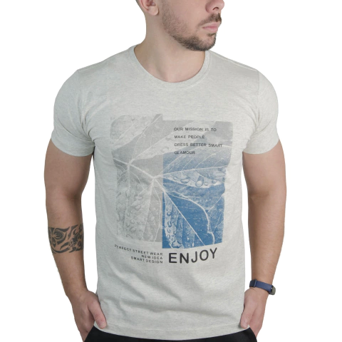 Camiseta Folhas na Chuva