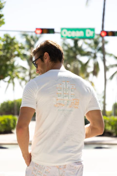 TSHIRT GRAPHIC AD OCEAN DRIVE na internet