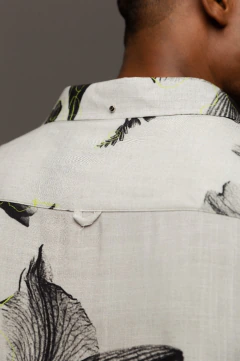 CAMISA RESORT NIGHT FRAMES - comprar online