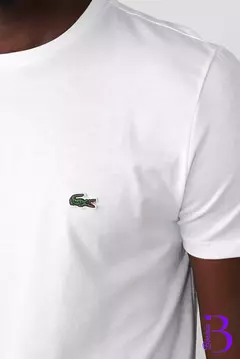 Oferta Verano ! 2 REMERAS LACOSTE + 2 MALLAS LACOSTE DE REGALO ! - tienda online