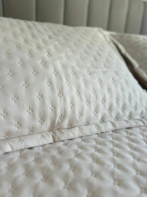 Covers TWIN Modelo Lola Liso incluye fundas de almohadas 1.60 mt x 2.40 mt - comprar online