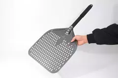 Pala Pizza Perforada [Horno Pequeño] en internet