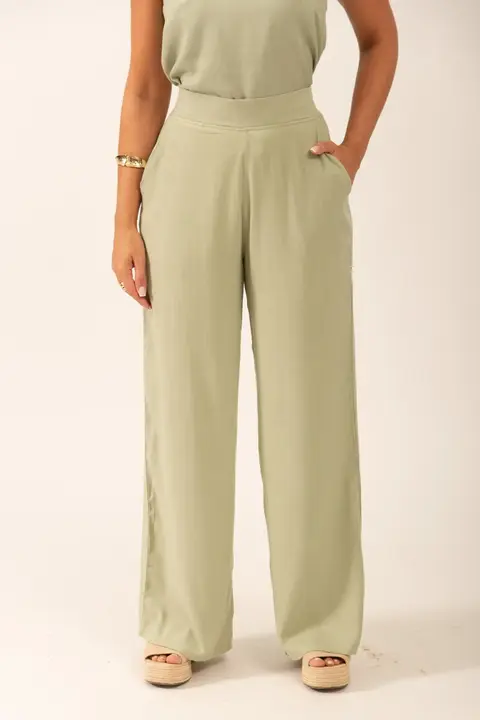 Calça Reta com Elástico Renata