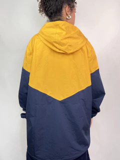 Corta vento Track & Field - RECRIART BRECHO
