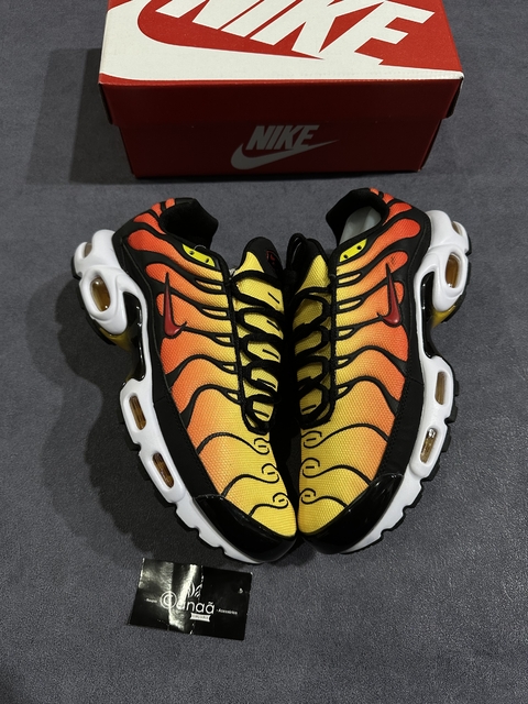 TÊNIS AIR MAX TN - PIMENTO