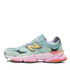 New Balance 9060 Warped en internet