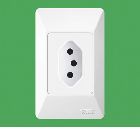Conjunto Fame 1 Tomada 20A Sistema Externo