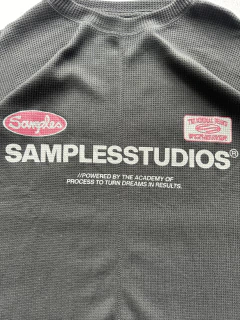Sweater SAMPLE “BONO” (drop 12) - comprar online