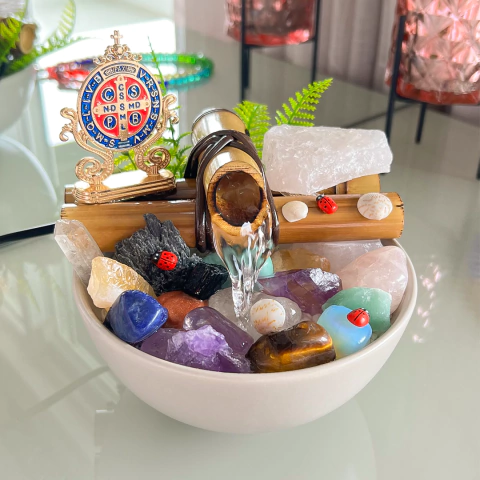 Fonte de Cristais Personalizada