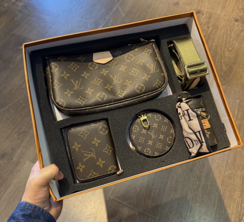 Set Multipochette lv manos libres verde oliva