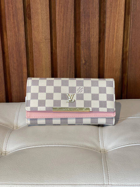 Billetera LV blanca y rosada