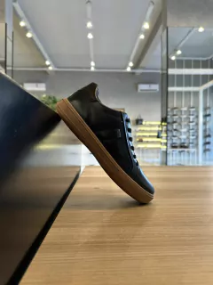 PEGADA SAPATÊNIS MASCULINO STRETCH PRETO/PULL UP BROWN - 11150607 - comprar online