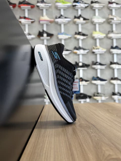 SKECHERS GO RUN ELEVATE 2.0 BADRIC FEMININO 129008/BKAQ - PRETO/CIANO - comprar online