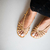 Rasteira Bulba Wishin (Ouro) - comprar online