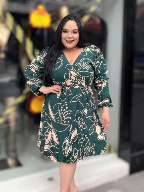 Vestido transpassado curto estampado verde