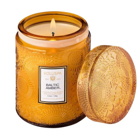 Mini Vela Pote Vidro 50h Relevo Baltic Amber-Voluspa