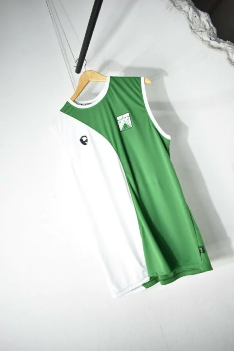 Musculosa Ferro Entrenamiento Blanca Lyon 2025