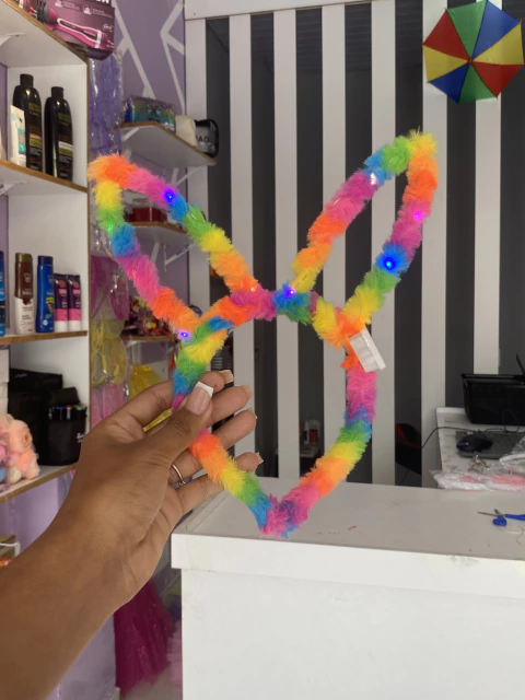 Tiara infantil ( Com led)