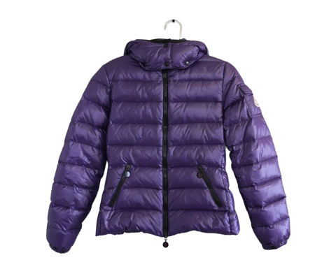 JAQUETA MONCLER BADY ROXA | TAM. 36 BR