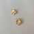 Brinco Folheado a Ouro 18k flor texturizada - comprar online