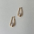 Brinco Folheado a Ouro 18k pendente com pérola - comprar online