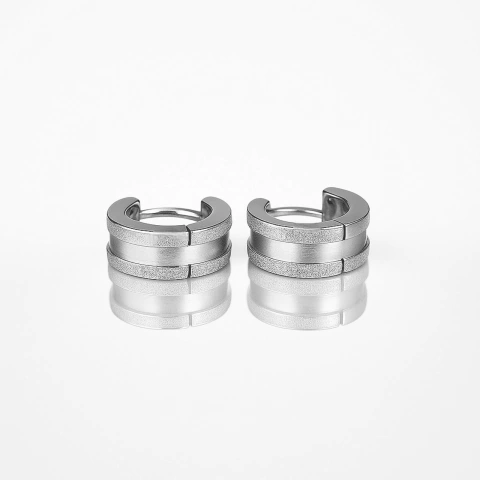 Brincos Argolinhas Prata Unissex de Metal e Textura Diamantada Fecho trava