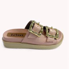 Ramona - Papete em rosê com fivelas douradas - comprar online