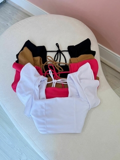 Cropped Scuba Maria