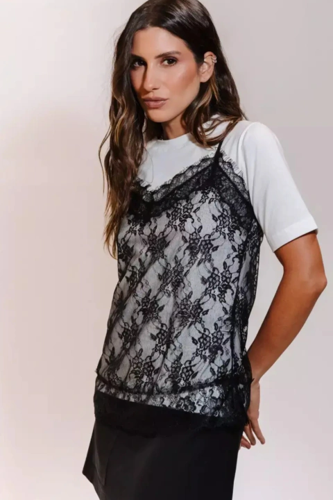 CAMISETA RENDA ALCINHA