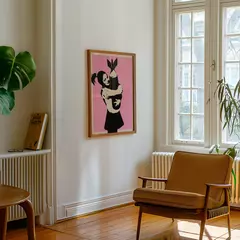 Bomb Hugger - Banksy | Obra de arte impresa en alta calidad - comprar online