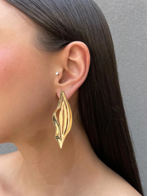Brinco Organico Dourado