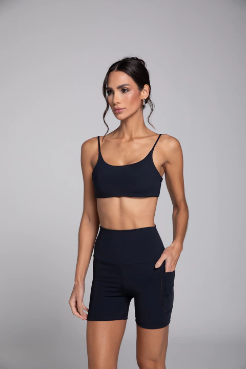 Short Curto Cós V Preto