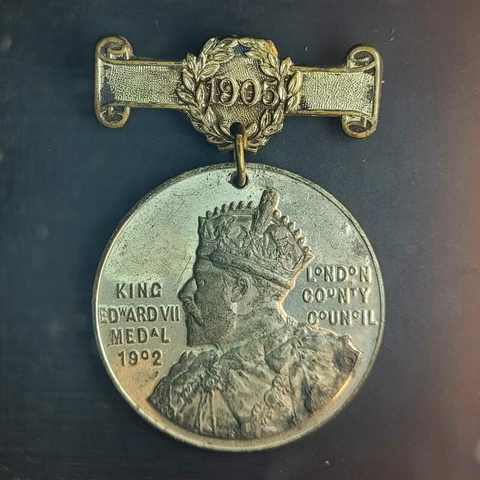 Reino Unido, Conselho Escolar de Londres (Eduardo VII) - 1905