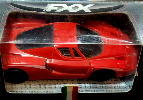 Miniatura Ferrari FXX, Coleção Shell - 1:38 - comprar online