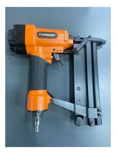 Outlet Clavadora Engrampadora 2 En 1 Lusqtoff Gc9040-50