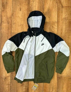 Campera rompeviento en internet