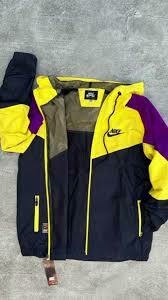 Campera rompeviento
