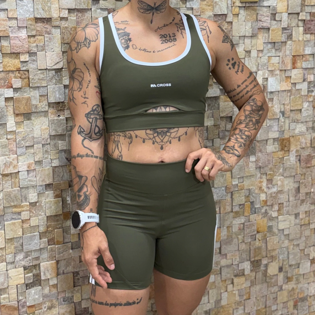 Conjunto Thaysa verde militar