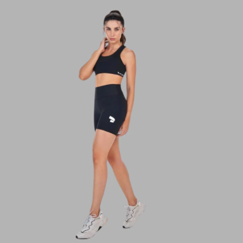 Alto Giro - Bermuda Feminina Essentials - Cor: Preto