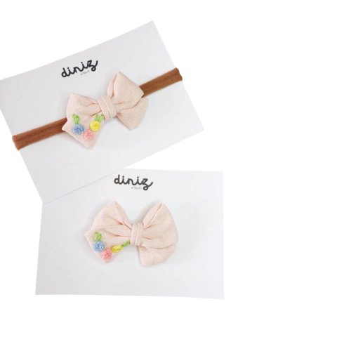 Laço Liz - linho bordado - rosa bebê - comprar online