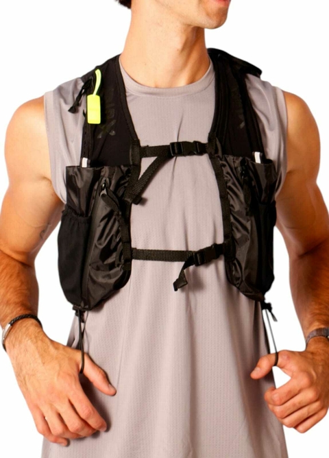 CHALECO HIDRATANTE RUNNING TRAIL M40 - comprar online
