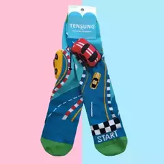 ¡Promo 3x1! Compra 1 Par de Pantuflas Capibara ¡Llevate 2 Pares de Medias Animadas 3D de REGALO! - Paris Store