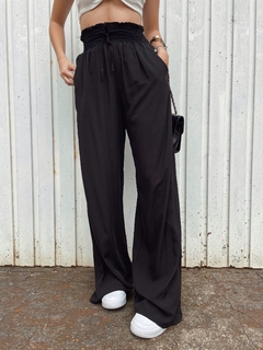 Calça Pantalona Sem Fenda na internet