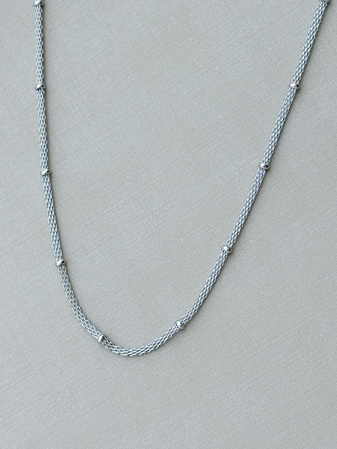 Colar em Malha Fina com Bolinhas em Aço