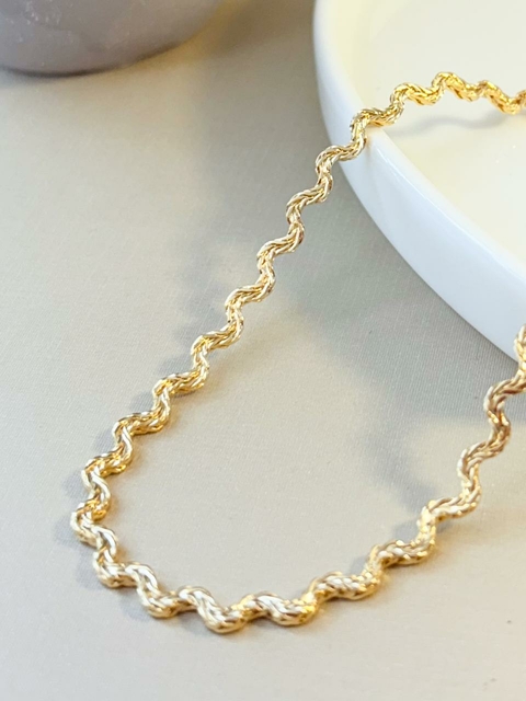 Colar Corrente Trançada Ondulada Banhado a Ouro 18k