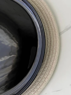 Plato negro brillante principal - comprar online