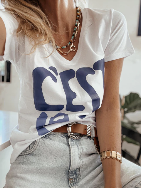 Remera con estampado de texto - comprar online