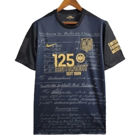 Camisa Frankfurt Edição especial Aniversário de 125 anos 24/25 - Torcedor Nike Masculina - Preta com detalhes em dourado e cinza