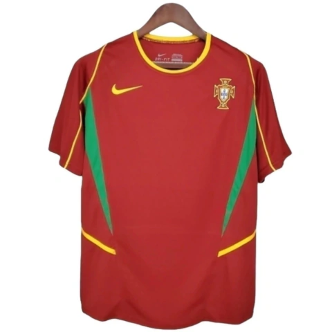 Camisa Retrô Seleção de Portugal I 2002 - Nike Masculina - Vermelha com detalhes em amarelo